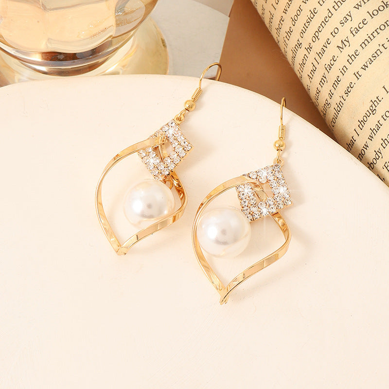 Women's Fashionable Temperamental All-match Earrings - Sluxe Fashions